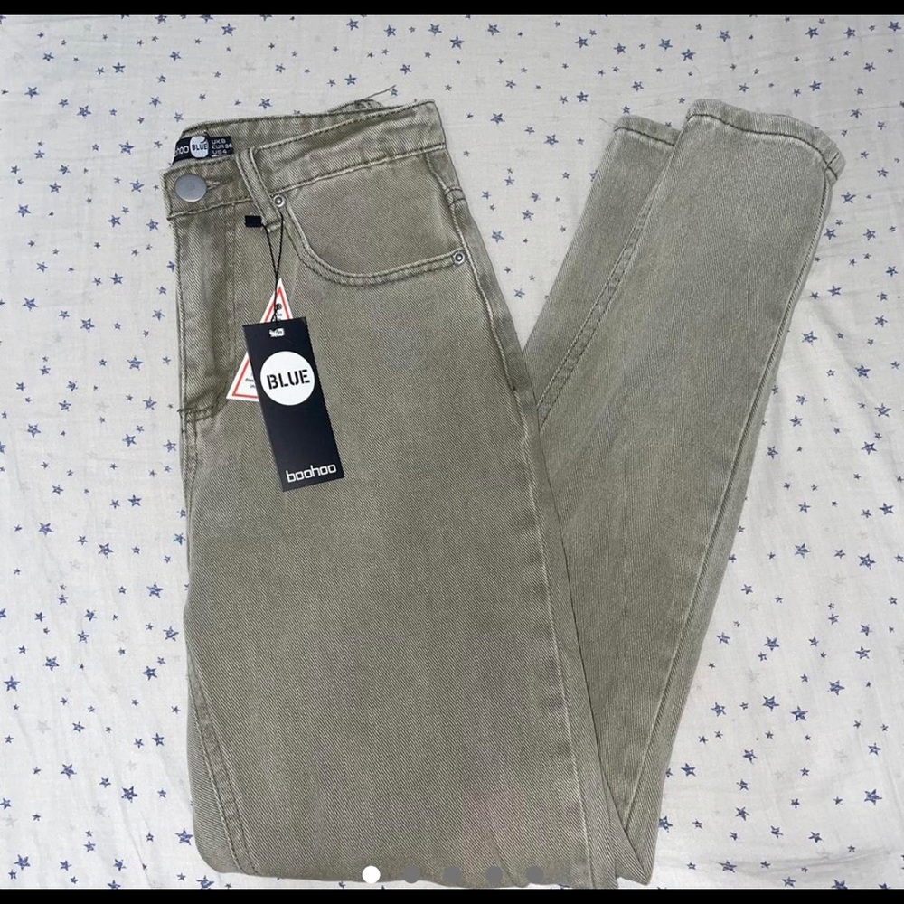 high waisted mom jeans